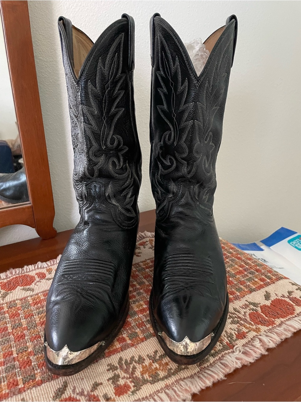 Vtg. Rare Dan Post leather Western Cowboy Boots w/ metal Toe & heel 12D